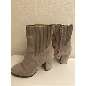 VIONIC Kaylee Dark Taupe Suede Knit Ankle Chunky Boots Weather Resistant Size 5
